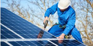 Installation Maintenance Panneaux Solaires Photovoltaïques à Jausiers